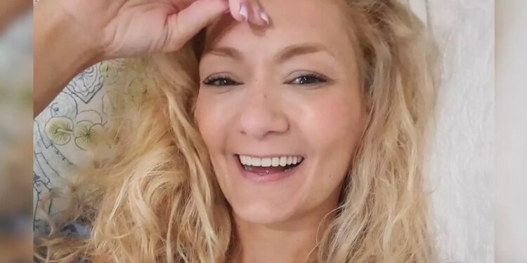 Alldaynews.gr «Της φάνηκε περίεργο που προσγειώθηκαν αλλού… Της επέβαλαν να πάει» – Συγκλονίζει ο σύζυγος της επισμηναγού Εύης Ανδρεαδάκη που σκοτώθηκε στη Λιβύη