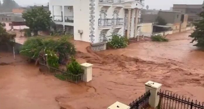 «Γροθιά στο στομάχι» από κατοίκους της Καρδίτσας: «Απ΄ τον Ιανό και μετά άνοιξαν μία τρύπα και είναι ακόμα παρατημένη. Αν πνίξουμε τα παιδιά μας»