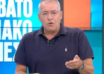 Ο Νίκος Μάνεσης έκανε πρεμιέρα με ξέσπασμα στον τηλεοπτικό αέρα: «Βιώνουμε έναν παραλογισμό, είναι κατάπτυστο»