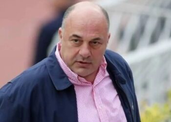 Μπέος: Δίνω μισθούς ενός χρόνου, να δώσουν 2 μηνιάτικα και οι βουλευτές για τους πλημμυροπαθείς