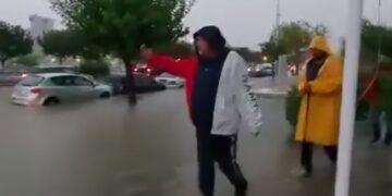 Alldaynews.gr Έξαλλος ο Αχιλλέας Μπέος: Φώναζε στους οδηγούς “πού πάτε ρε ‘σεις;” (video)