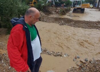 Αχιλλέας Μπέος: Απαντά στον βίντεο με τον ξυλοδαρμό πολίτη – «Αυτά συμβαίνουν όταν έχεις να κοιμηθείς ένα μήνα»