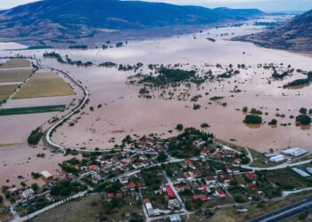 Alldaynews.gr Μαρτυρίες πυροσβεστών από τη Θεσσαλία: «Την ώρα που ήμουν στο Κέντρο Επιχειρήσεων, έβλεπα το σπίτι του παππού να κατεδαφίζεται»