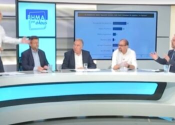 Το Twitter ξεσάλωσε με την «fake» γιαγιά του Κασσελάκη και βρήκε και τον παππού του