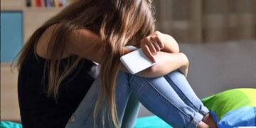 Alldaynews.gr Φρίκη στην Κυλλήνη: «Ο ένας μου κρατούσε τα χέρια και ο άλλος με βίαζε» καταγγέλλει η 28χρονη