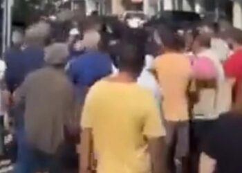 Βίντεο ντοκουμέντο από την επίθεση στον Περιφερειάρχη Θεσσαλίας, Κώστα Αγοραστό: «Καλά του κάνετε, έτσι θέλει»