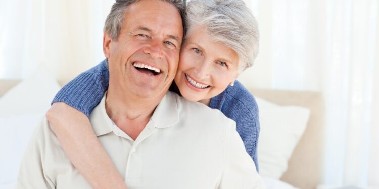 Alldaynews.gr Μακροζωία: Ο σίγουρος τρόπος που διπλασιάζει τις πιθανότητες να «πατήσετε» τα 90