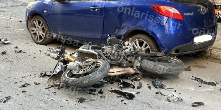 Αυτός είναι ο 30χρονος που έχασε τη ζωή του στο σοκαριστικό τροχαίο στο κέντρο της Λάρισας (φωτο)