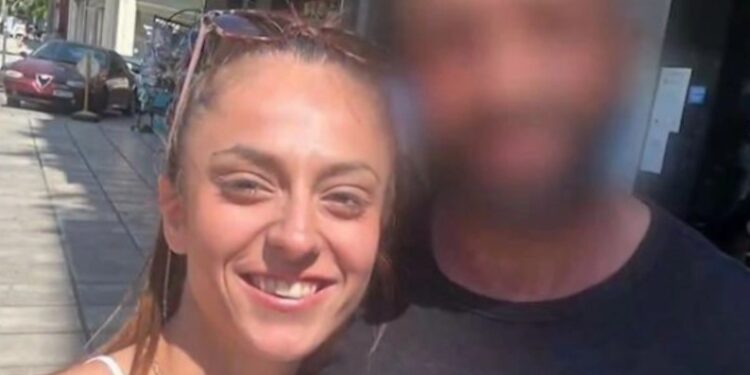 Alldaynews.gr Χαλκιδική: «Αν δεν είχα γυρίσει το όπλο, τώρα θα ήμουν νεκρή» περιγράφει η 27χρονη που πυροβολήθηκε από τον 57χρονο πρώην της