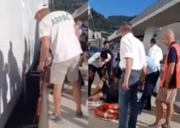 Μητέρα ούρλιαζε απεγνωσμένα όταν ο γιος της έπεσε στη θάλασσα: Ο πατέρας βούτηξε για τον σώσει (video)