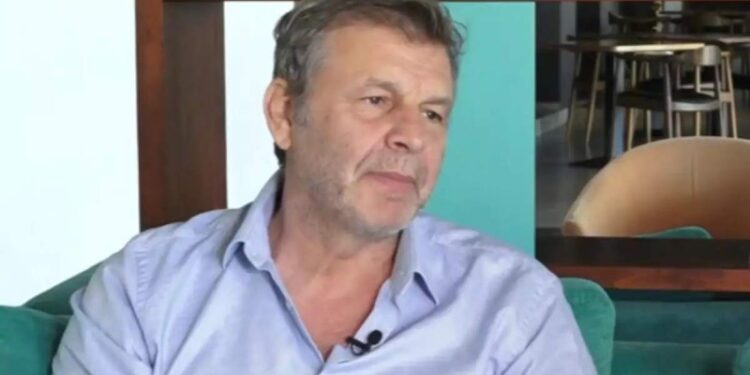 Alldaynews.gr Απόστολος Γκλέτσος: «Δεν με νοιάζει τι θα πει το κάθε τσ…ι, ότι ο Γκλέτσος είναι αδ…φή, ότι τον π…νει»