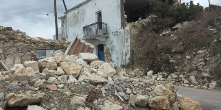 Αρκαλοχώρι: Μετά τα σπίτια… παίρνουν και τα λεφτά των σεισμόπληκτων από την “Αρωγή” αδειάζοντας τραπεζικούς λογαριασμούς