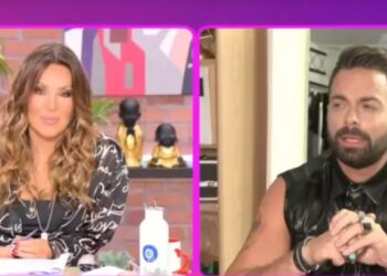 Συγκινεί ο Ηλίας Βρεττός: «Είναι η πρώτη φορά που μιλώ για αυτό, είμαστε σε μία διαδικασία πένθους εγώ και η γυναίκα μου»