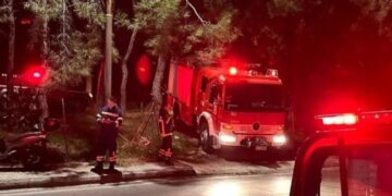 Θρίλερ στον Βύρωνα: Βρέθηκε πτώμα γυναίκας σε λόφο[Φωτογραφίες]