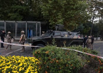 Τρομοκρατικό χτύπημα στο τουρκικό υπουργείο Εσωτερικών στην Άγκυρα – Έκρηξη και μπαράζ πυροβολισμών – Τουλάχιστον 2 νεκροί