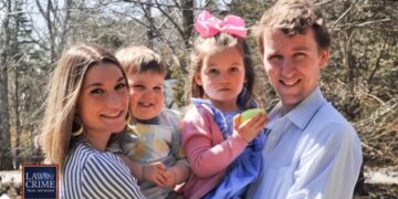 Alldaynews.gr Μητέρα έψαχνε στο ίντερνετ «τρόπους να σkοτώσει» – Έπvιξε τα τρία μικρά παιδιά της και πήδηξε από μπαλκόνι, αλλά σώθηκε