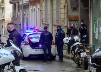Alldaynews.gr Σοκάρουν οι λεπτομέρειες για την άγρια δολοφονία: Γείτονας σκότωσε πατέρα 3 παιδιών