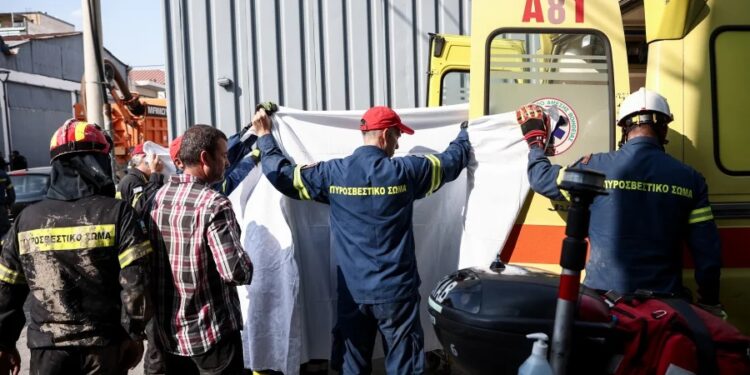 Alldaynews.gr Πώς έγινε η τραγωδία με τον νεκρό 27χρονο που έπεσε σε φρεάτιο στον Πειραιά – Ήταν πατέρας 2 παιδιών