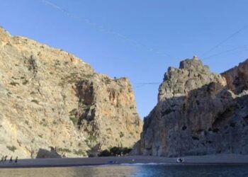 Τραγωδία στην Κρήτη: Νεκρός 38χρονος που έκανε εξτρίμ σπορ στα βράχια-Έπεσε από μεγάλο ύψος[Φωτογραφίες]