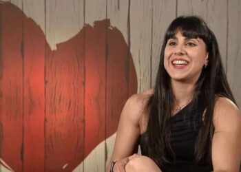 Alldaynews.gr Επικό ραντεβού στην εκπομπή First Dates με θεωρίες συνομωσίας: «Η Γη είναι επίπεδη και η κυβέρνηση μάς ελέγχει»