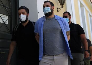 Alldaynews.gr Κάθειρξη 10 ετών με αναστολή στον παίκτη ριάλιτι που είχε «μπουκάρει» στο Εφετείο με 1,2 εκατ. ευρώ και ναρκωτικά