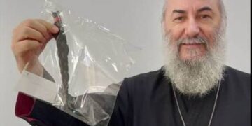 Alldaynews.gr Θεσσαλός ιερέας έκοψε τα μαλλιά του και τα δώρισε για καλό σκοπό