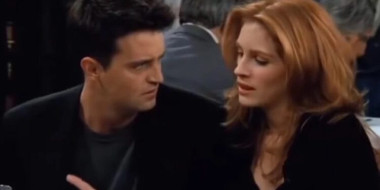 Alldaynews.gr Οι αποτυχημένες σχέσεις του Μάθιου Πέρι και πώς κατέληξε να πεθάνει μόνος – «Ονειρευόταν να έχει την τέλεια οικογένεια»