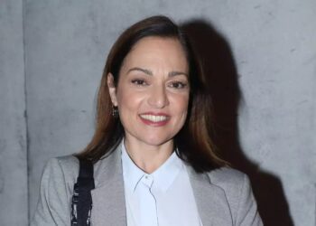 Ελένη Καρακάση: «Ένας άντρας μου ήρθε μικρότερος και τον παντρεύτηκα, τον ξεζούμισα»