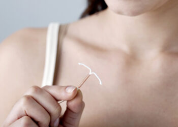 Εξαναγκαστική αντισύλληψη: Έβαλαν σπιράλ σε 4.500 γυναίκες παρά τη θέλησή τους – Κάποιες το έμαθαν τυχαία