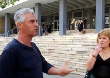 Ογκολόγος στη Θεσσαλονίκη ζητούσε φακελάκι από καρκινοπαθείς για επίσπευση χειρουργείων