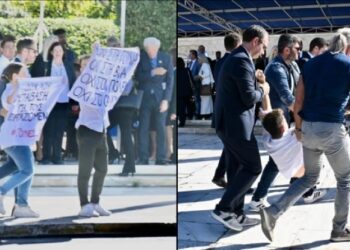 Παρέλαση: Πήραν σηκωτούς νεαρούς που διαμαρτυρήθηκαν για τον πόλεμο στη Μέση Ανατολή (video)