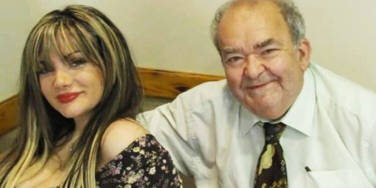 Alldaynews.gr Πέθανε ο δικηγόρος του Ερωτοδικείου, Πέτρος Λεωτσάκος: Το μήνυμα της Πέπης Τσεσμελή (video)