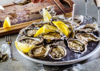 Γυναίκα βγήκε ραντεβού και έφαγε 4 πιάτα με 48 στρείδια – Αυτό που συνέβη στη συνέχεια ήταν… απρόσμενο