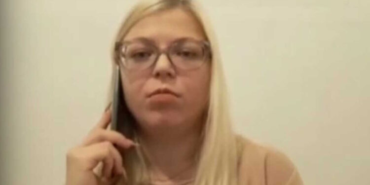 Alldaynews.gr «Είπαν ”μαχαίρωσέ την”, νόμιζα ότι θα πεθάνω» – Υπάλληλος ενεχυροδανειστηρίου περιγράφει τον εφιάλτη με τους ληστές