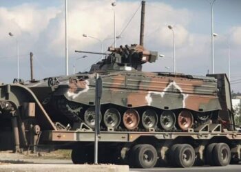 Alldaynews.gr Τραγωδία στον «Παρμενίωνα»: Αρματοφόρο παρέσυρε και σκότωσε γυναίκα