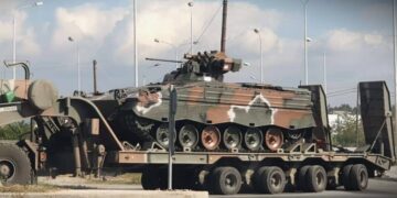 Alldaynews.gr Τραγωδία στον «Παρμενίωνα»: Αρματοφόρο παρέσυρε και σκότωσε γυναίκα