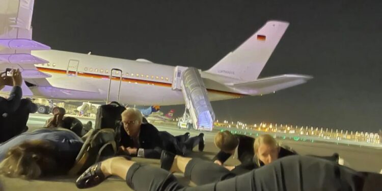 Alldaynews.gr Αλίνα Κωτσοβούλου: «Έκανα παιδί, επειδή με πίεσαν ο Αθερίδης και ο Ζουγανέλης»