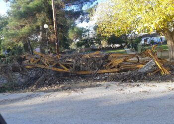 Σαν «βομβαρδισμένο», χωριό της Λάρισας 75 μέρες μετά τις πλημμύρες – Απίστευτες οι εικόνες (φωτο)