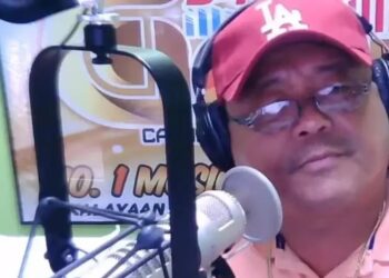 Δολοφονία σε live μετάδοση: Πυροβόλησαν και σκότωσαν ραδιοφωνικό παραγωγό την ώρα που έκανε εκπομπή (video)