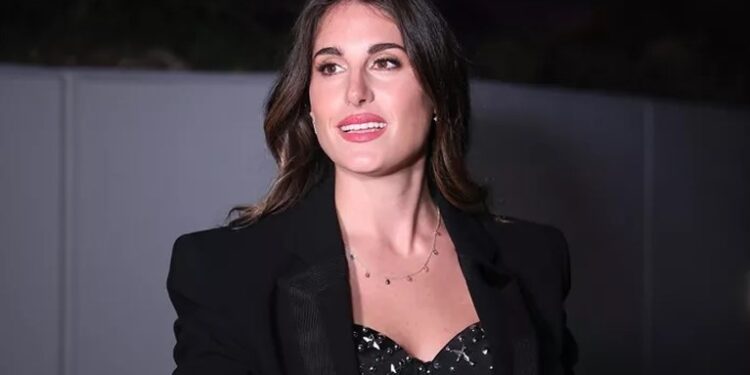 Alldaynews.gr Σε πελάγη ευτυχίας όλοι οι Έλληνες για τις Αργίες: Κι όμως το 2024 είναι «γεμάτο» τριήμερα