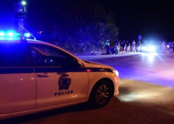 Σοβαρό τροχαίο με δύο τραυματίες τα ξημερώματα στην Καλλιθέα