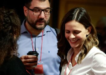 Σε τροχιά εξόδου η ομάδα Αχτσιόγλου – Eπιστρέφει το δημοψήφισμα αλλά όχι για τις διαγραφές στελεχών