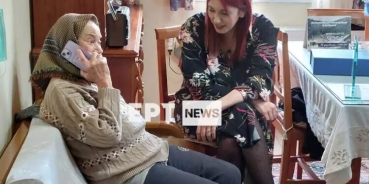 Μεσολόγγι: Ο Κυριάκος Μητσοτάκης επικοινώνησε με την 89χρονη που δώρισε ασθενοφόρο