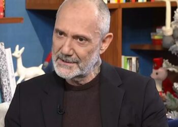 Γρηγόρης Βαλλιανάτος: Υπάρχει ρατσισμός και περιφρόνηση για τον Στέφανο Κασσελάκη