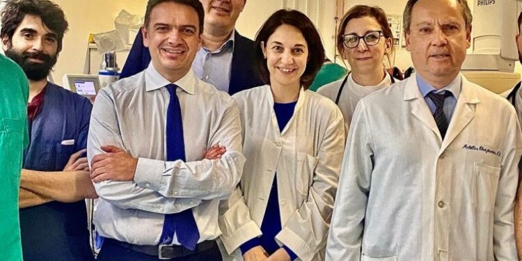 Alldaynews.gr Το ΕΣΥ συνεχίζει να σώζει ζωές: Γιατροί έσωσαν 15χρονο κορίτσι από οξύ εγκεφαλικό – Αφαίρεσαν θρόμβο από εγκέφαλο μέσα σε 15 λεπτά