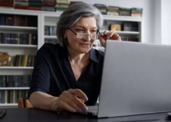 Alldaynews.gr Πρόγραμμα απασχόλησης ανέργων 55+ ετών: Επιπλέον 5.000 επιδοτούμενες θέσεις εργασίας χωρίς προϋπόθεση