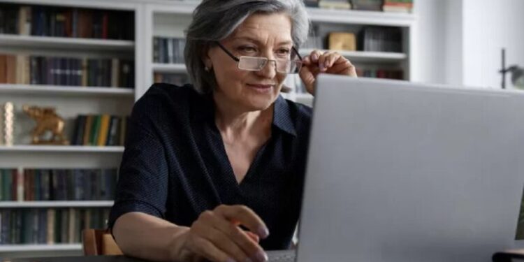 Alldaynews.gr Πρόγραμμα απασχόλησης ανέργων 55+ ετών: Επιπλέον 5.000 επιδοτούμενες θέσεις εργασίας χωρίς προϋπόθεση
