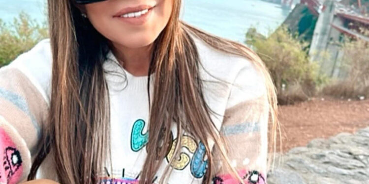 Alldaynews.gr Άντζελα Δημητρίου – Αγνώριστη στην Αμερική