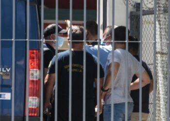 Αποκάλυψη: Βiαστές, ληστές και εγκληματίες αποφυλακίζονται υπό όρους και δεν εμφανίζονται ποτέ στα αστυνομικά τμήματα!