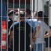 Αποκάλυψη: Βiαστές, ληστές και εγκληματίες αποφυλακίζονται υπό όρους και δεν εμφανίζονται ποτέ στα αστυνομικά τμήματα!